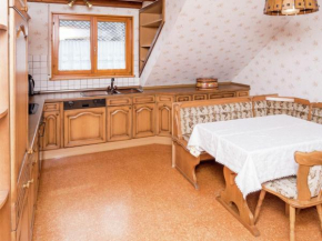 Гостиница Spacious apartment in the Black Forest in a quiet residential area with private balcony  Нойвайлер